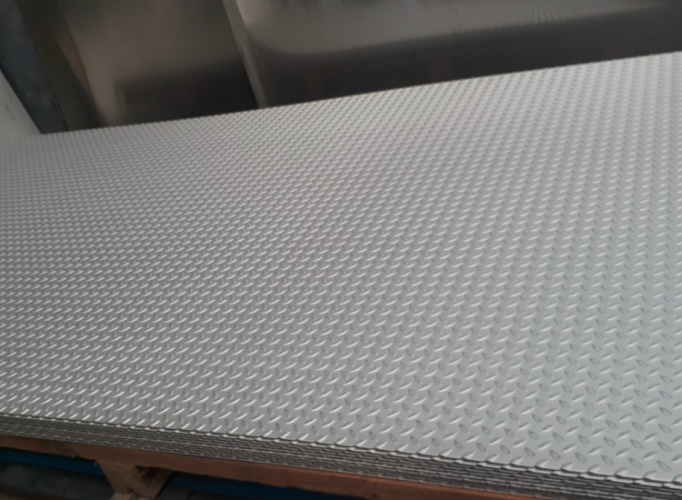 TẤM INOX DẬP GÂN, CHỐNG TRƯỢT 201/304/316/430