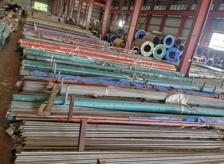 LÁP TRÒN ĐẶC 303 PHI 5 MM |STAINLESS STEEL 303 ROUND BAR , Diameter 5 MM