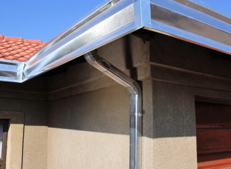 GIA CÔNG MÁNG XỐI INOX