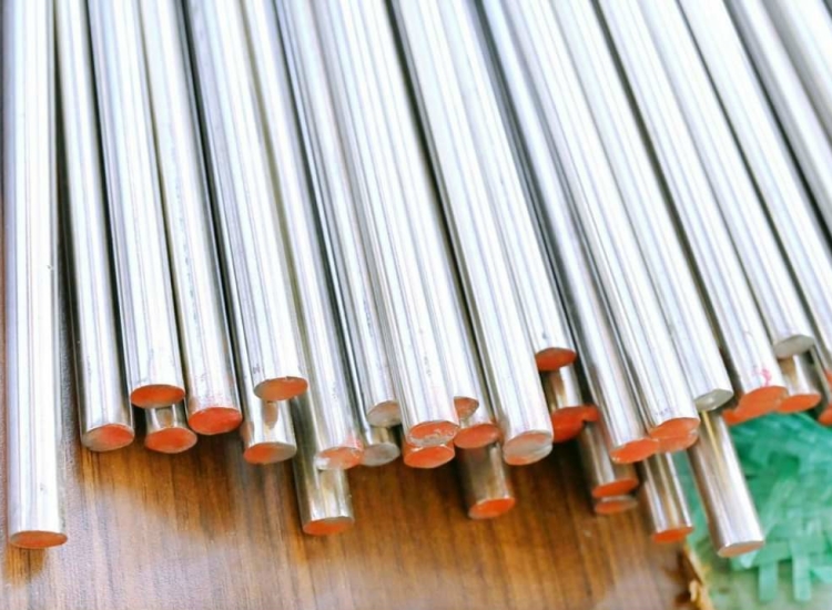 LÁP TRÒN ĐẶC 304- PHI 7|STAINLESS STEEL 304 ROUND BAR , Diameter 7mm