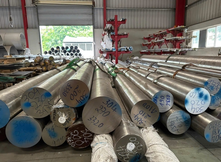 LÁP TRÒN ĐẶC 304- PHI 260|STAINLESS STEEL 304 ROUND BAR , Diameter 260mm