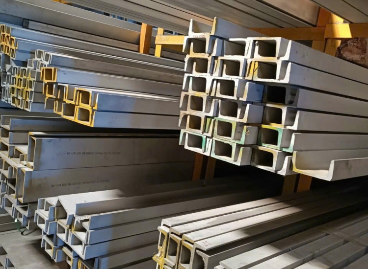 U ĐÚC INOX 304 - 50 x 36 x 4.5 x 6M