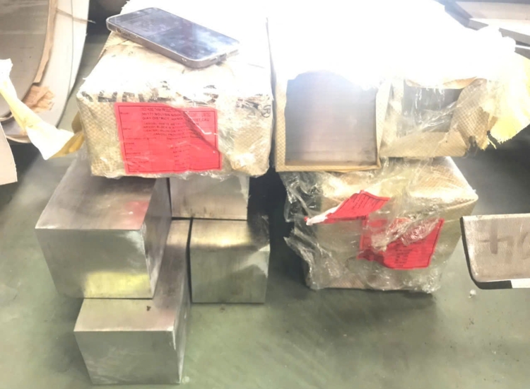 THANH LÁP VUÔNG ĐẶC INOX 304|316 - 200x200|Stainless Steel Square Bar 200 x 200 - 304|316