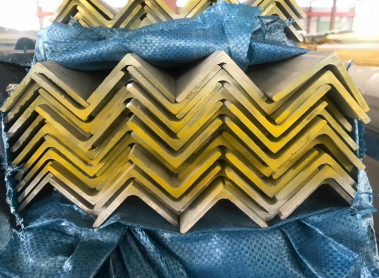 VÊ ĐÚC INOX 304: 50 x 50 x 5.0 x 6 m